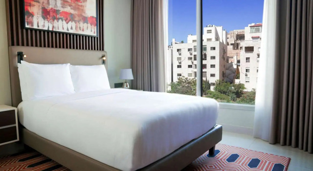 Люкс Doubletree By Hilton Amman Hotel & Residences