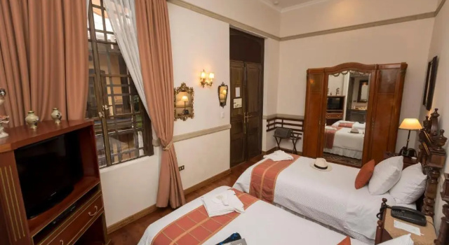 Mansion Alcazar, Book Boutique Hotel Hoteller i Cuenca med parkering, nær San Blas square, Parkering