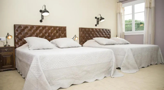 Четырёхместный номер Standard Hôtel Les Hauts de Mourèze