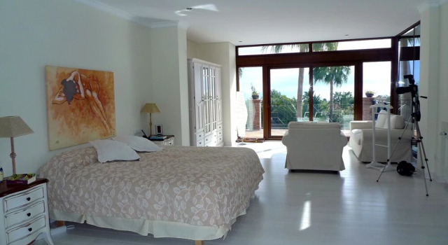 Villa With 4 Bedrooms in Marbella, With Wonderful sea View, Private Po