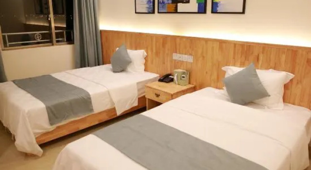 Люкс с 2 комнатами с видом на море Harbor side inn