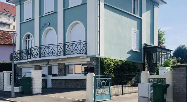 Апартаменты Residence Louis Quartier Des Lilas
