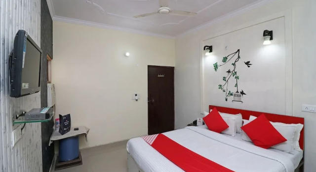 Harshit Paying Guest House