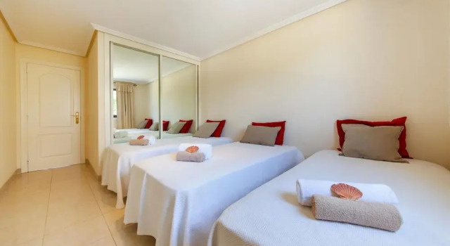 Apartment Santa Monica, Забронировать Апартаменты/квартира Албуфейра Барловенто, рядом с Praia da Falésia Alfamar