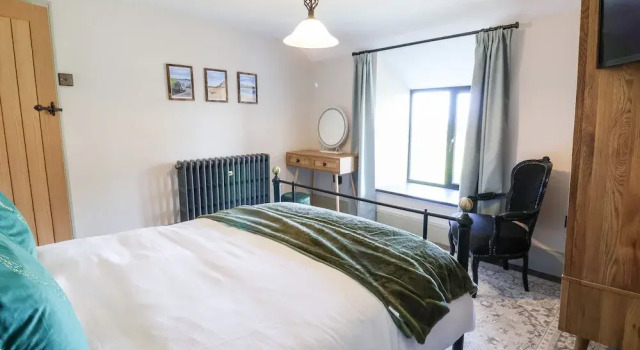 3 Penllan Cottages, Book Feriehus  