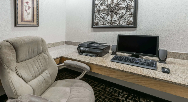 Ramada by Wyndham Oklahoma City Airport North