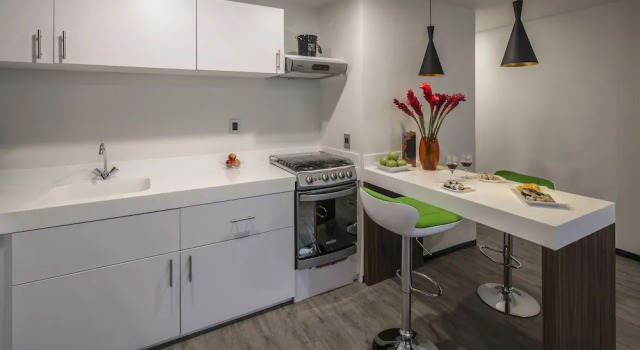 Suite Suites Batia