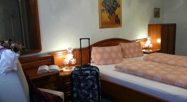 Landhaus Schatz, Prenota Casa vacanze Hotel a Tirolo con parcheggio, Parcheggio