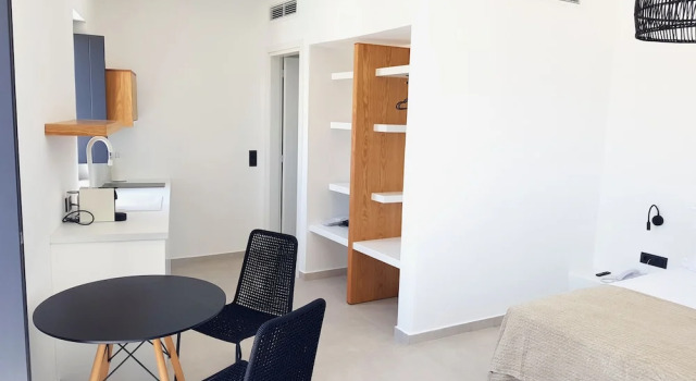 Полулюкс myLithos Suites