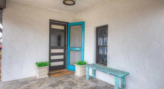 Chic Retreat .5 Miles to Main Hot Tub, Забронировать Отель Фредериксберг Texas Wine Country, рядом с Театр Rockbox