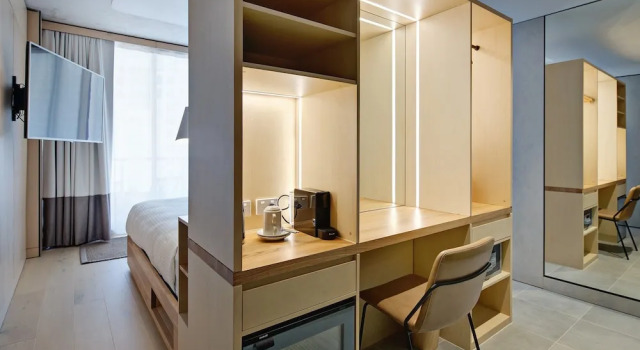 Номер Standard с балконом Zara Tower Hotel