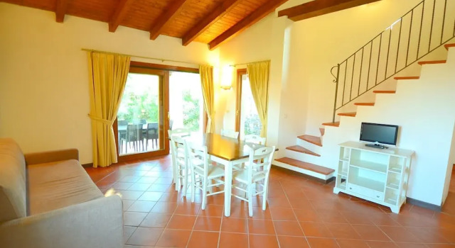 Traditional villa in Stintino with private garden and pool