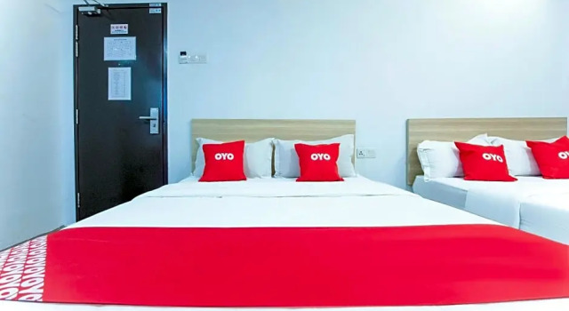 Люкс OYO 90403 North City Hotel