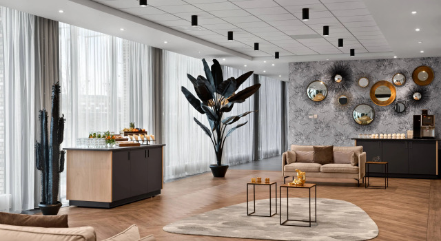 Renaissance Amsterdam Schiphol Airport Hotel