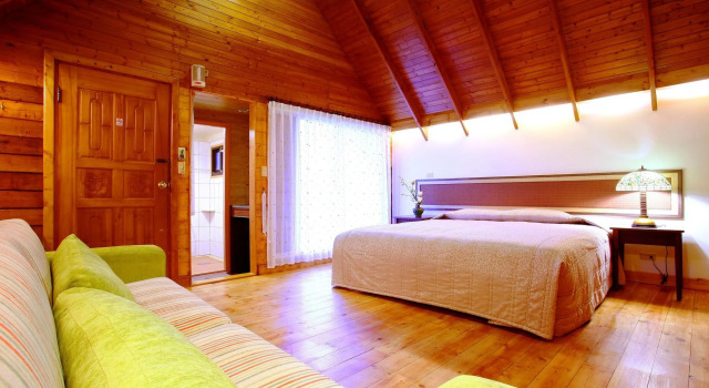 Atunas Holiday Country, Buchen Sie Resort Dapu Landkreis Chiayi