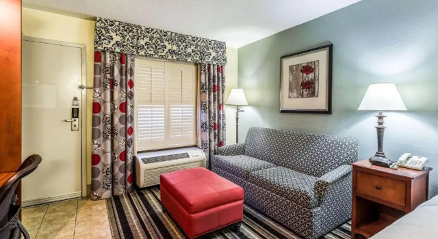 Номер Standard Clarion Pointe Huntsville Research Park