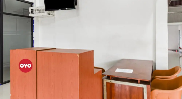 OYO 93503 Lotte Residence, Rezerwuj Hotel Palembang Sumatra