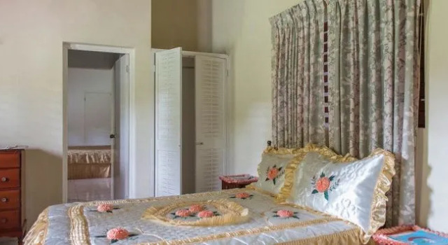 Lincoln Liberty Manor, Забронировать Отель Отели Монтего-Бэй с парковкой, Парковка
