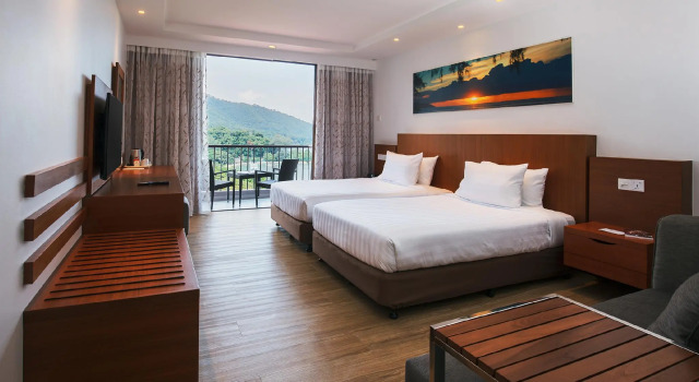 Двухместный номер Deluxe с частичным видом на море The Bayview Beach Resort