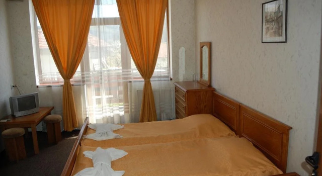 Hotel Plavis, Book Hotel Hoteller i Tryavna med parkering, Parkering
