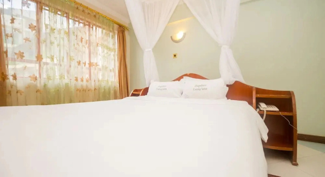 Номер Deluxe Jupiter Guest Resort - Langata