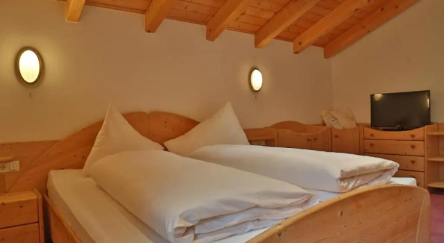 Апартаменты Alp Larain B&B