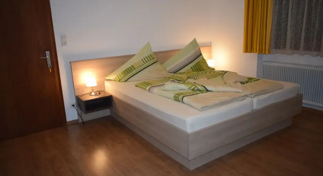 Ferienwohnung Claudia, Prenota Appartamento Hotel a Vorarlberg con parcheggio, Parcheggio
