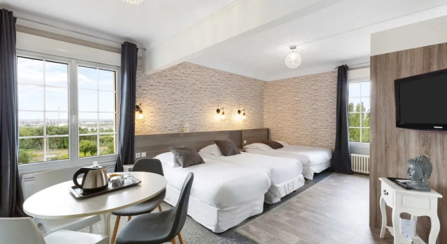 Семейный номер Standard Sure Hotel by Best Western Port Jérome - Le Havre