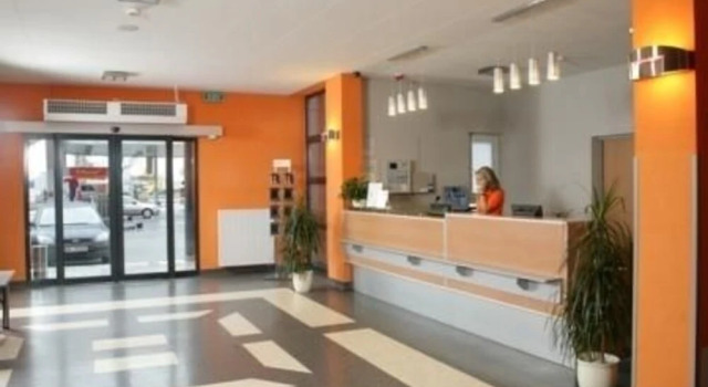 System Hotel Kraków, Boek Hotel Hotels in Klein-Polen met parkeren, Parkeren