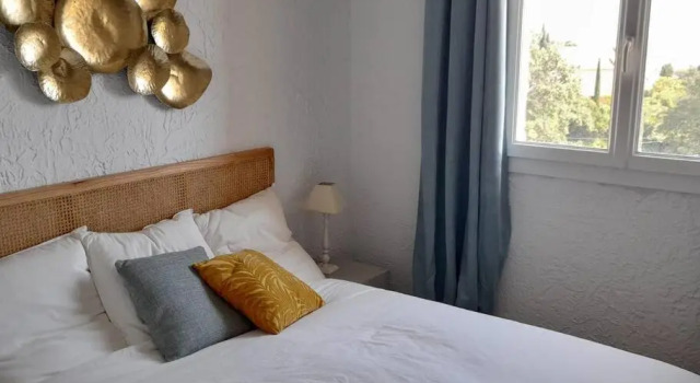 4-Star Private Villa with Heated Pool and Panoramic Sea View at Gulf de Saint Tropez, Забронировать Вилла Отели Кавалер-сюр-Мер с бассейном, рядом с Plage de Bonporteau, Бассейн