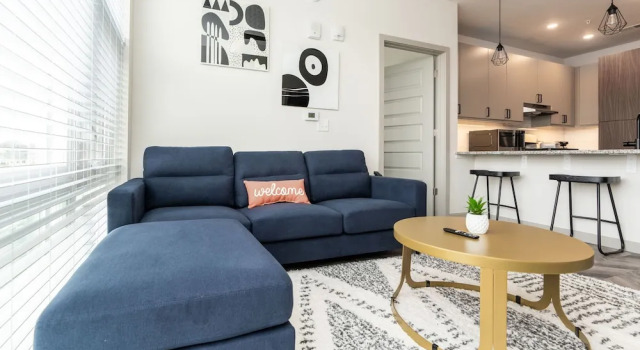 Четырёхместный люкс Yugo Guest Suites