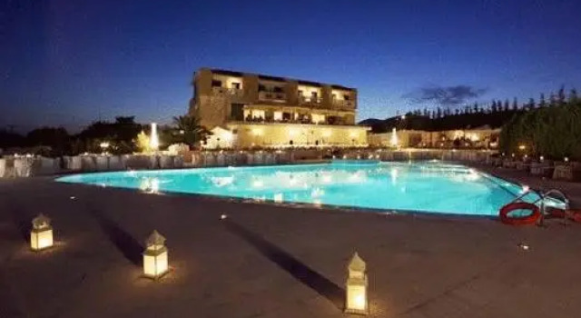 Номер Standard Dekelia Hotel