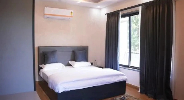 Люкс HomeGround - Stay | Play | Recharge 3 BHK