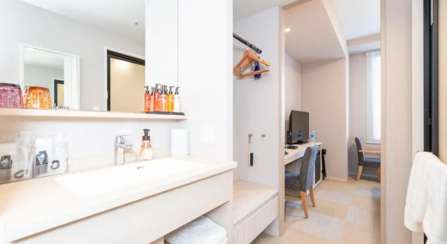 Двухместный номер Momiji Building Moderate Hiyori Hotel Osaka Namba Station