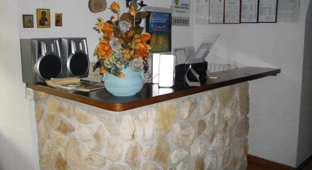 Agriturismo La Pagliarella, Book Hotel Hotels in Abruzzo with Parking, Parking