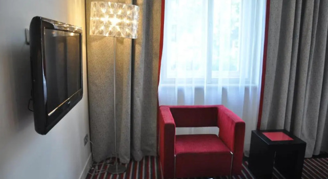 Трёхместный номер Standard Red & Blue Design Hotel Prague