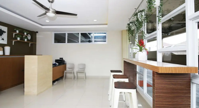 Airy Fatmawati Abdul Majid Raya 12 Jakarta