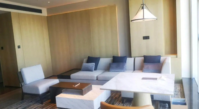 Courtyard by Marriott Luoyang, Забронировать Отель Луло Лоян