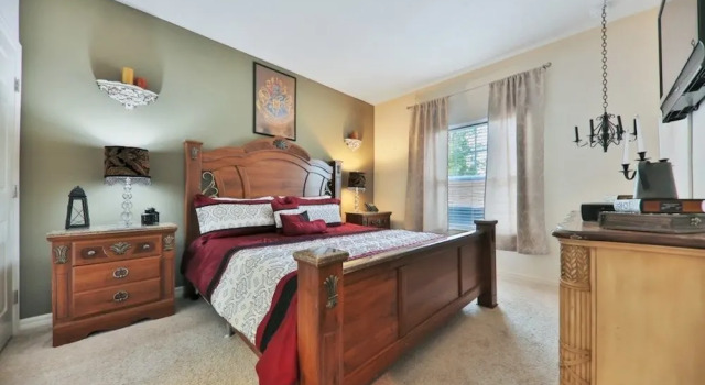 #35 Four Bedroom Townhouse, Buchen Sie Ferienhaus Hotels in Poinciana mit Pool, Schwimmbad