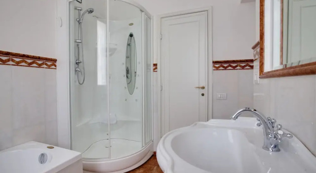 Люкс с балконом и с красивым видом из окна Kometa Suites & Apartments