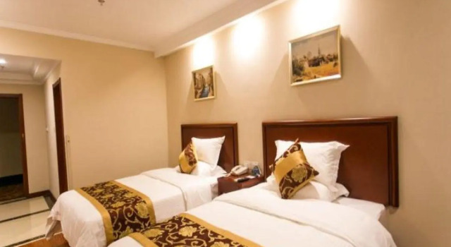 Двухместный номер Standard GreenTree Inn SuZhou Railway Station HuQiu Hotel