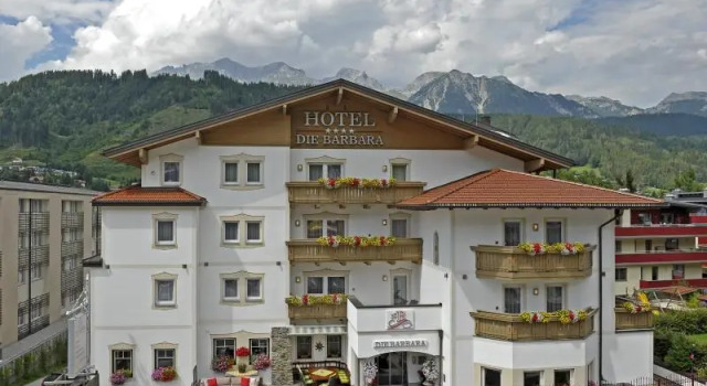 Полулюкс с балконом B&B Hotel Die Barbara