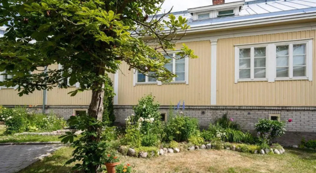 Roost Turku 4, Забронировать Отель Турку Южная Финляндия, рядом с Собор Турку
