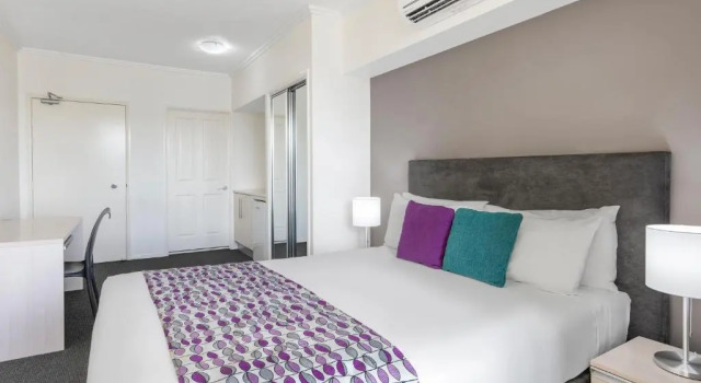 Номер Executive Park Regis City Quays