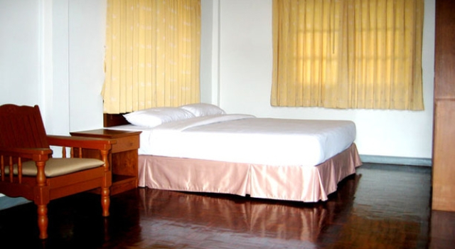Nai Harn Villa
