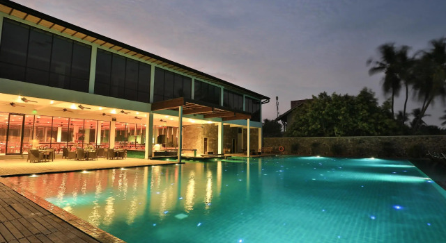 Люкс Regenta Arie Lagoon Negombo
