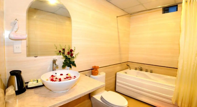 Двухместный номер Deluxe с видом на город Thanh Lich Hue Hotel