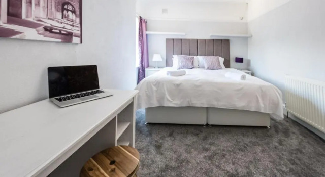 Newlyn House - Sleeps 11, Boek Hotel Chester Cheshire