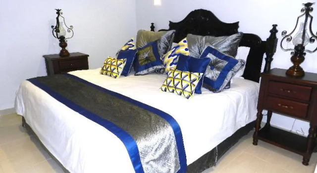 Двухместный номер Standard с балконом Hotel Dorado Plaza Boutique Calle del Arsenal