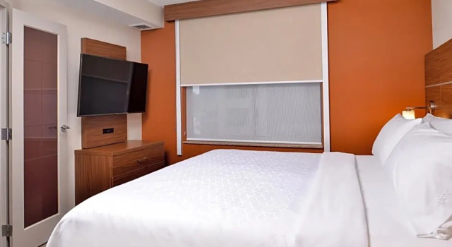 Двухместный люкс Holiday Inn Express & Suites Buffalo Downtown, NY